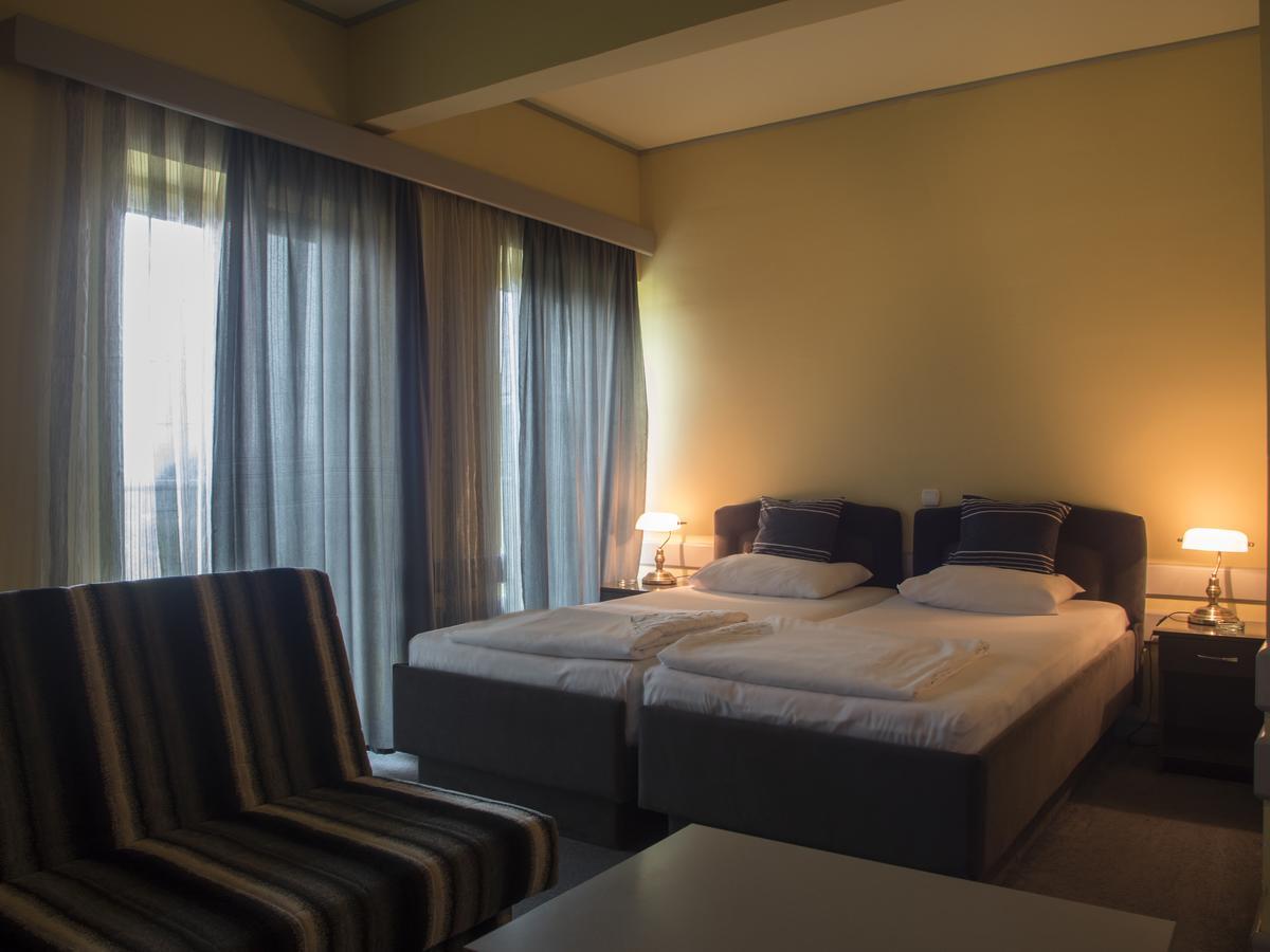 Hotel Vidikovac นิส ภายนอก รูปภาพ